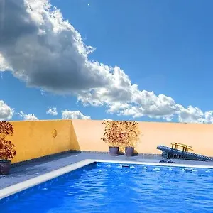 شقة فندقية أيكون للشقق الفندقية ****